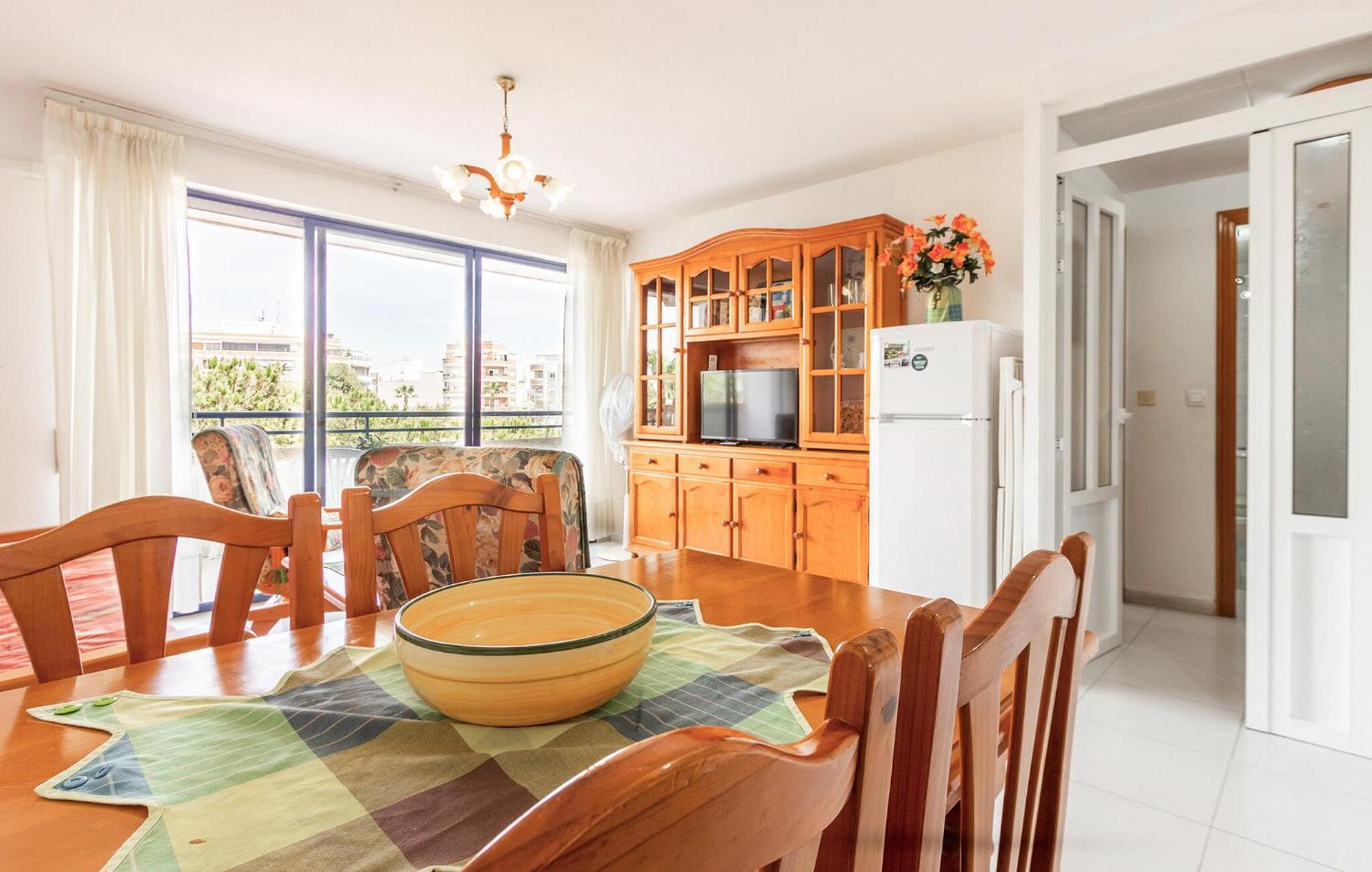 Nice Apartment In Torrevieja With Kitchen Zewnętrze zdjęcie